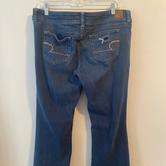 American Eagle distressed Stretch Slim Boot 5 pocket jeans, size 14 - Picture 3 of 5